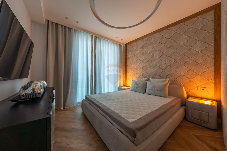 Vila cu 4,5,6  camere de vanzare in Marina Snagov