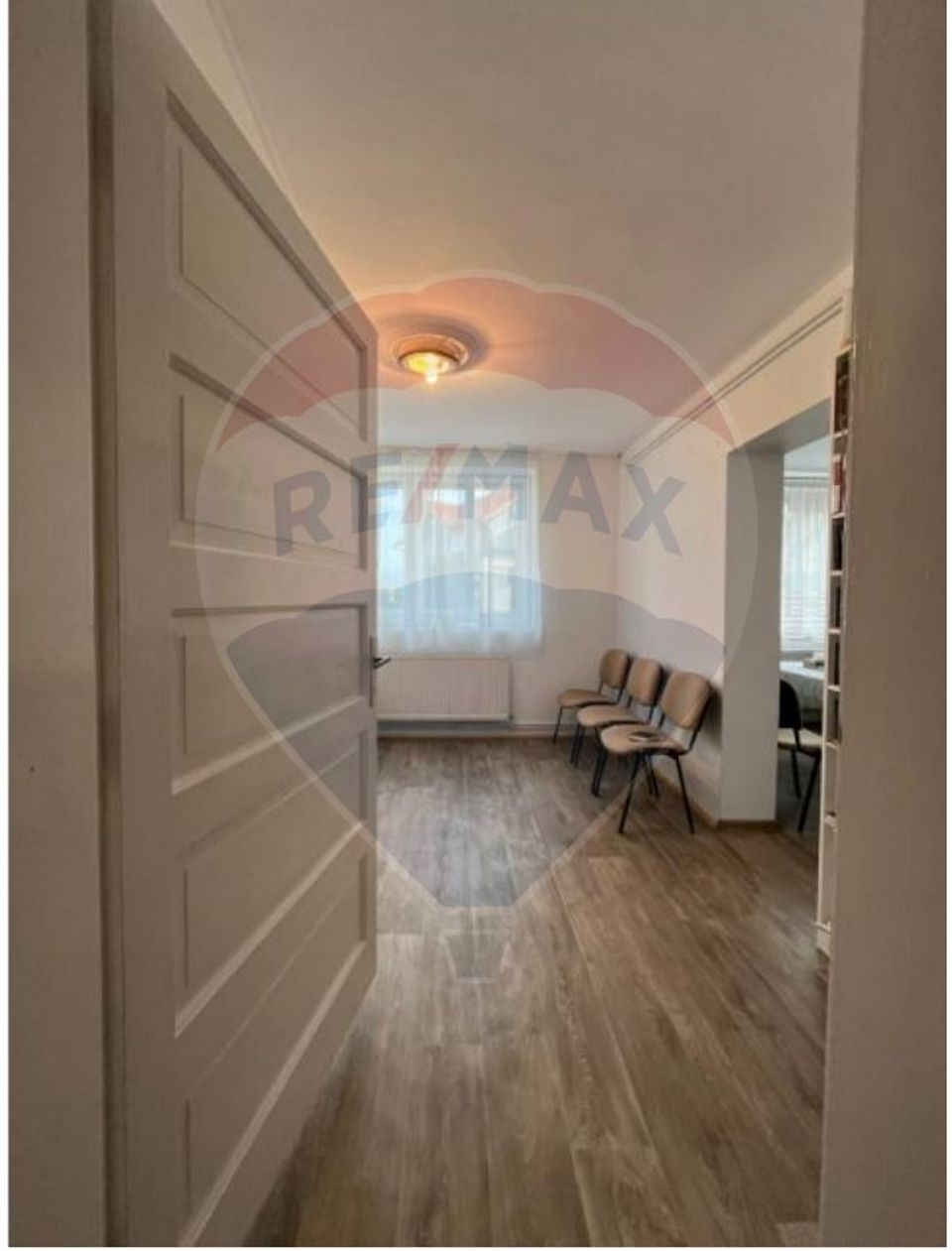 Vilă multifuncțională centrală Șelimbăr – 3 ap. sau birouri