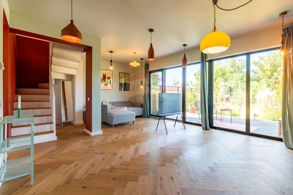 House for sale, Corbeanca area, Lake Hill