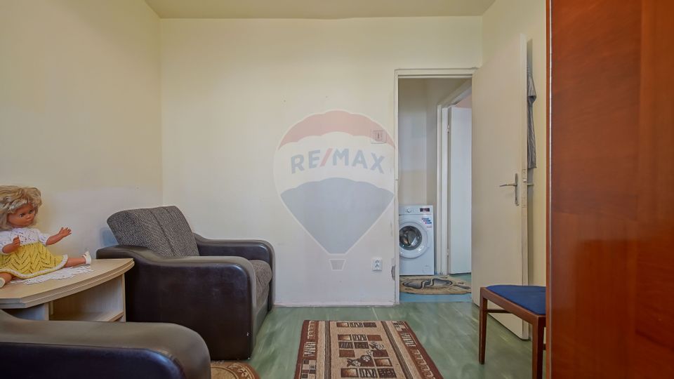 Apartament cu 2 camere de vânzare în zona Electroprecizia