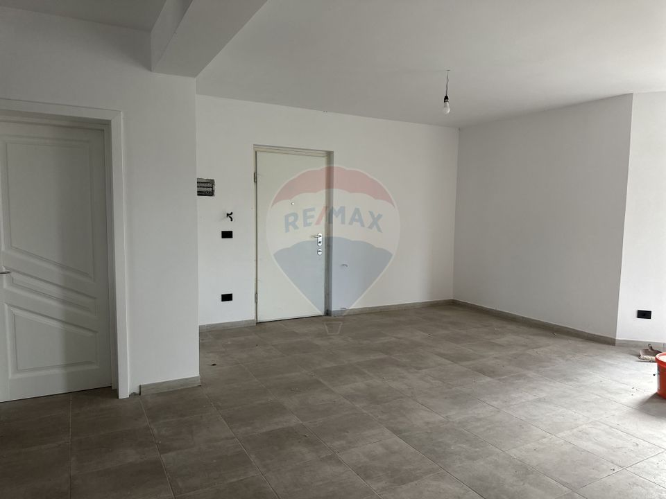 5 room House / Villa for sale