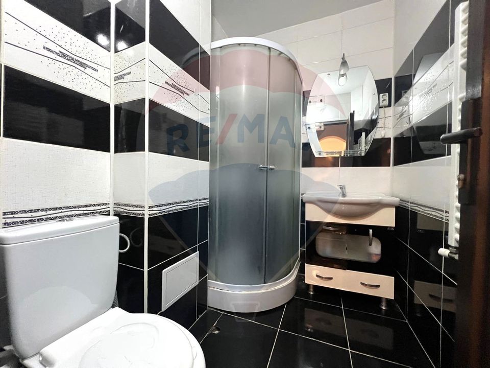 Apartament cu 3 camere decomandate de închiriat ALECU RUSSO