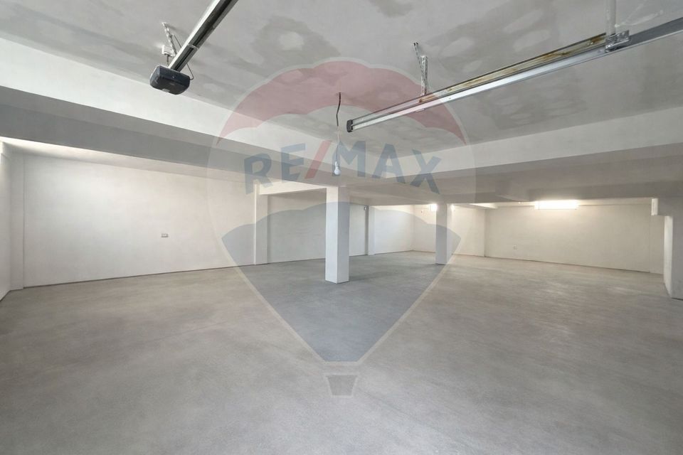 170sq.m Commercial Space for sale