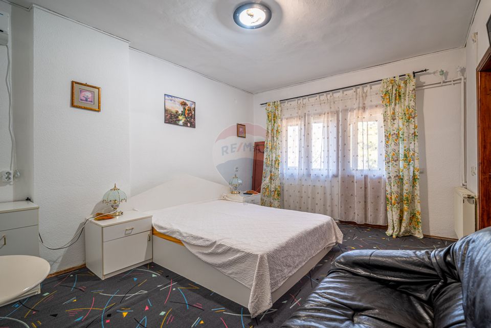 5 room House / Villa for sale