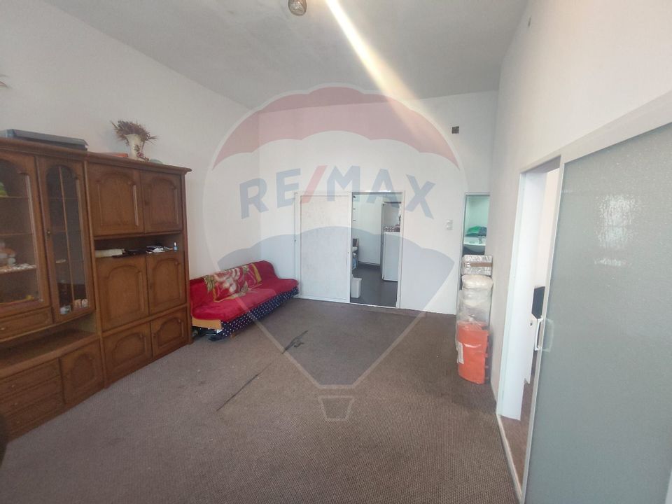 Apartament 2 camere + apartament cu 1 camera de vânzare ultracentral