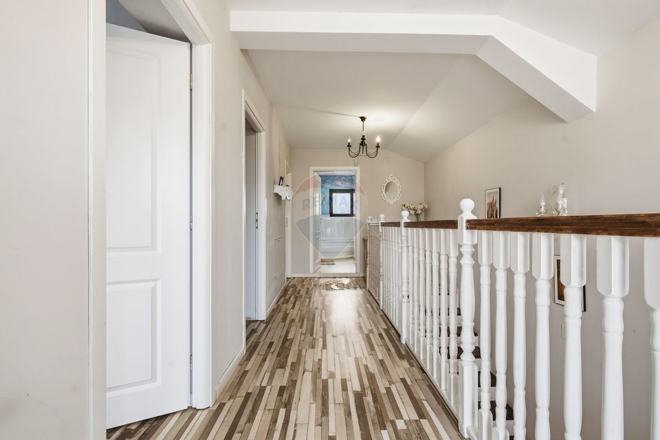 9 room House / Villa for sale