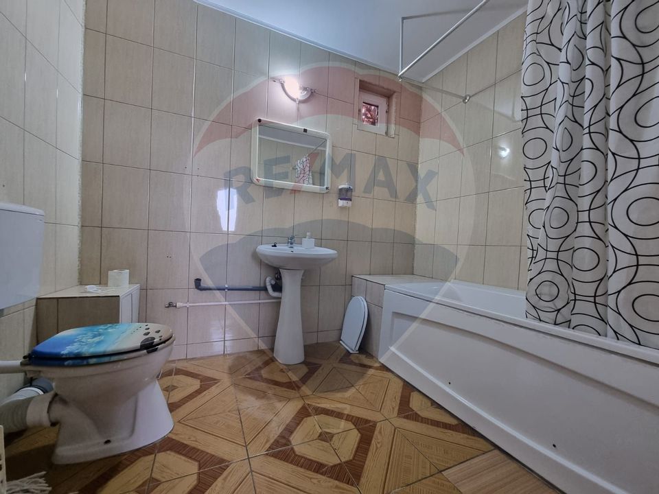 Spațiu comercial de 329 mp de închiriat în zona Casa de Cultura