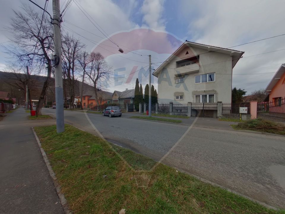 10 room House / Villa for sale, Central area