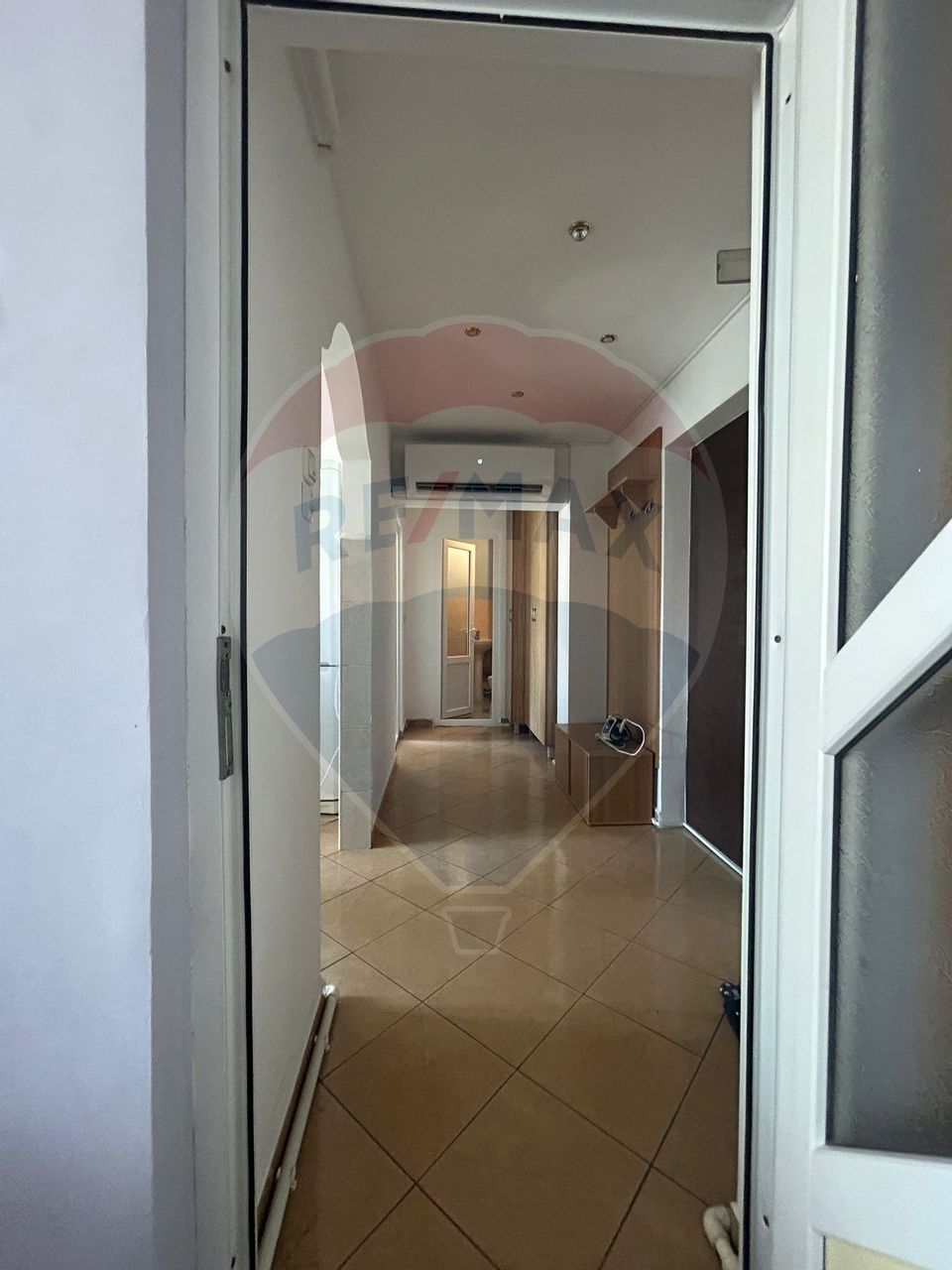 De vanzare apartament 3 camere,  MB 20 Slobozia IL