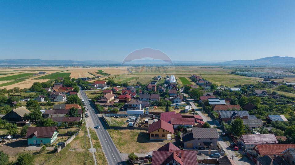 Proiectul Tău de Vis Începe Aici – Casă Nouă, 588 mp Teren, Cărpiniș