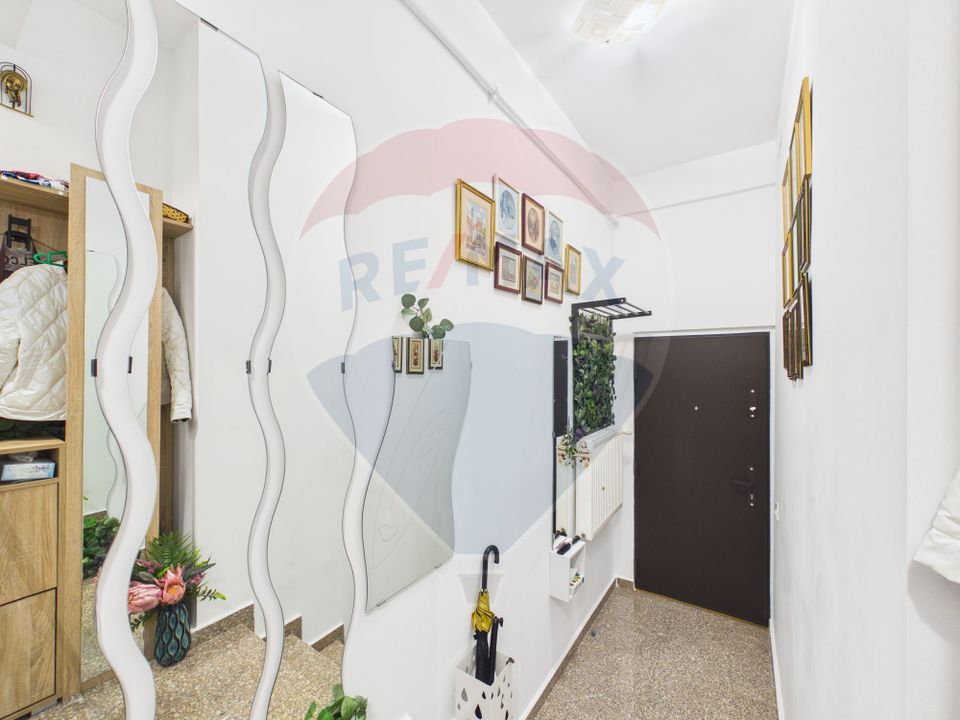 3-room apartment with beautiful attic in Doamna Ghica area