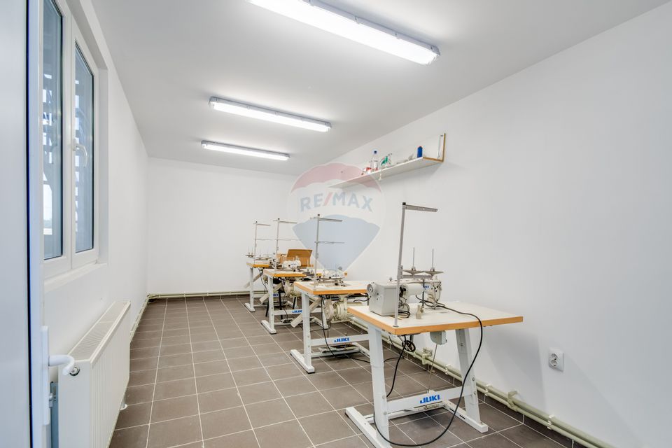 Hala de vanzare, 600 mp constructie, 7000 mp teren, Racari Dambovita