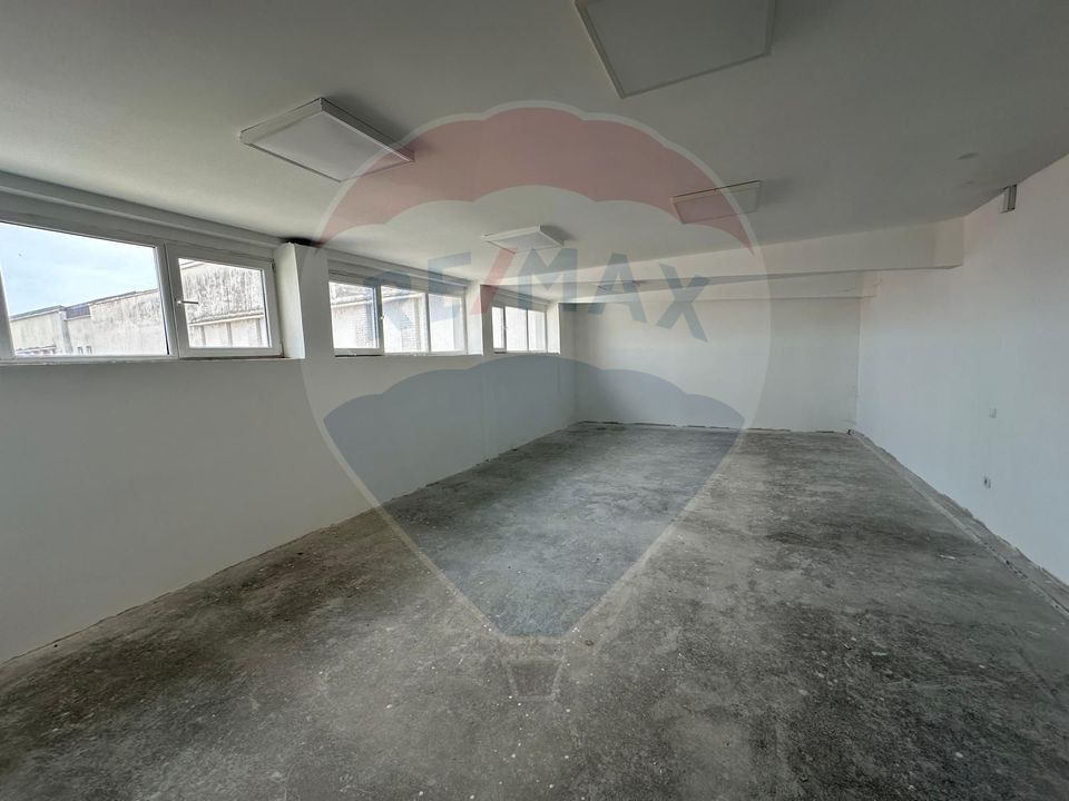 338sq.m Industrial Space for rent, UTA area