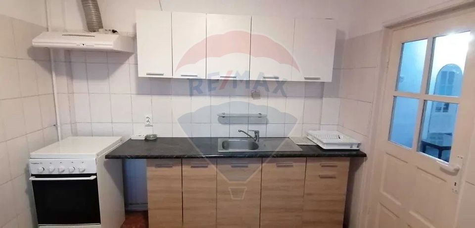 Inchiriere Apartament 4 camere in Vila