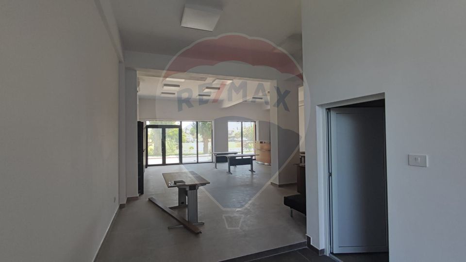 Spațiu comercial 93 mp de vanzare Ultracentral Promenada Crisului