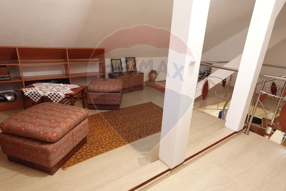 11 room House / Villa for sale