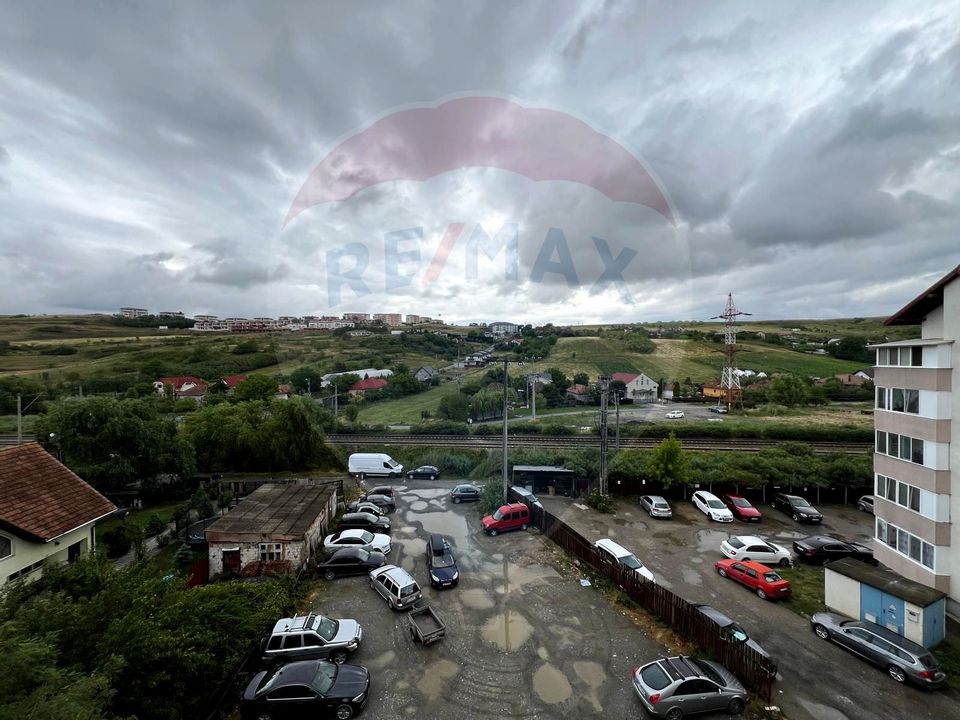 Apartament cu două camere, Apahida