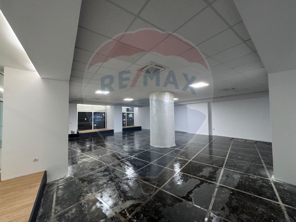 156.7sq.m Commercial Space for rent, Piata Centrala area
