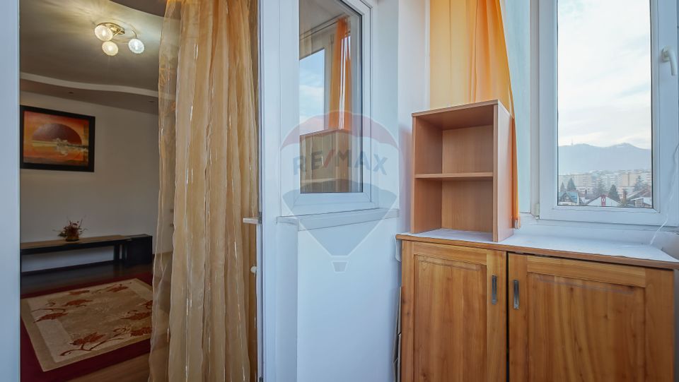 3 room Apartment for sale, Tractorul area