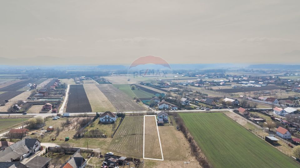 Land 1,000sqm Podu Oltului / Strada Principala