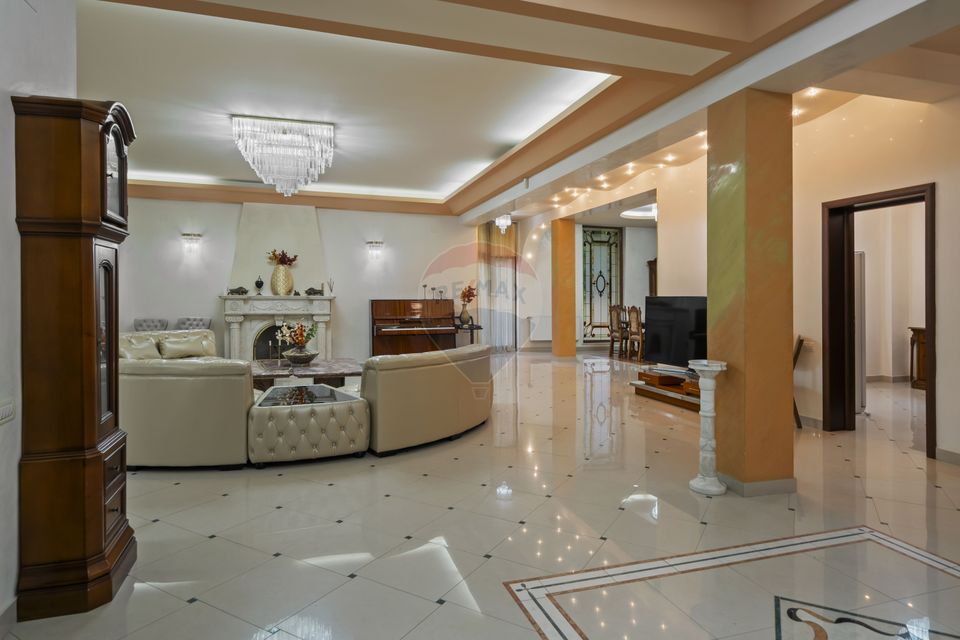 Casă / Vilă cu 6 camere de închiriat în zona Nord