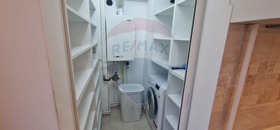 Apartament cu 2 camere. strada Mihai Viteazu, nr. 1