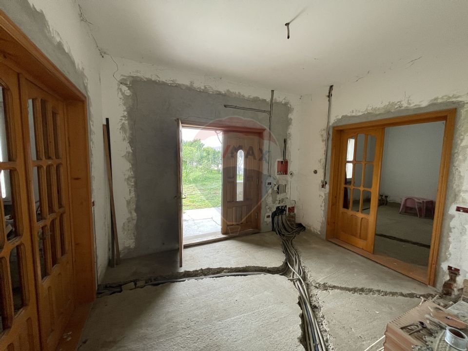 4 room House / Villa for sale