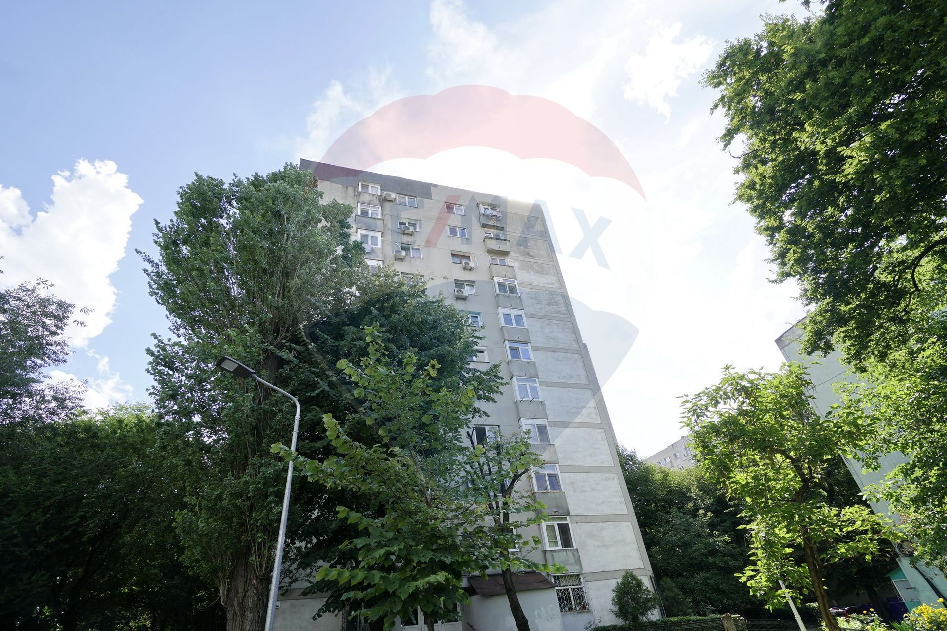 Apartament 2 camere vanzare in bloc de apartamente Bucuresti, Aparatorii Patriei