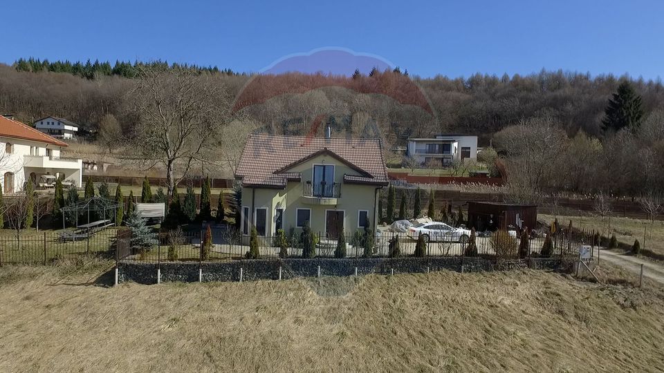 Casă / Vilă indiviuala cu panorama, Faget