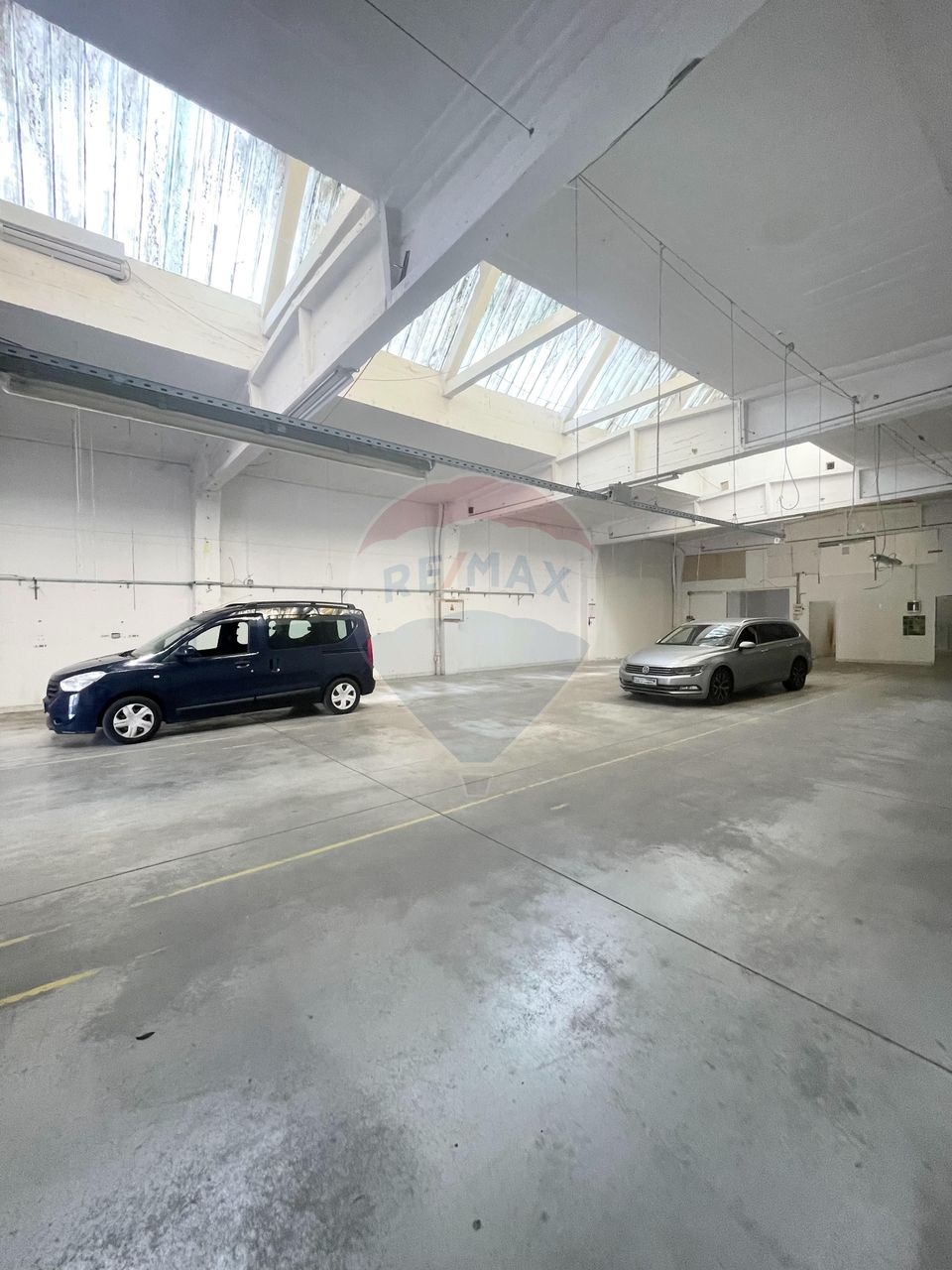 431.2sq.m Industrial Space for rent, UTA area