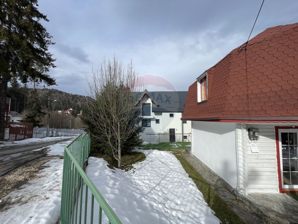 Vanzare Casă de vacanta in Predeal, langa padure, teren 360 mp