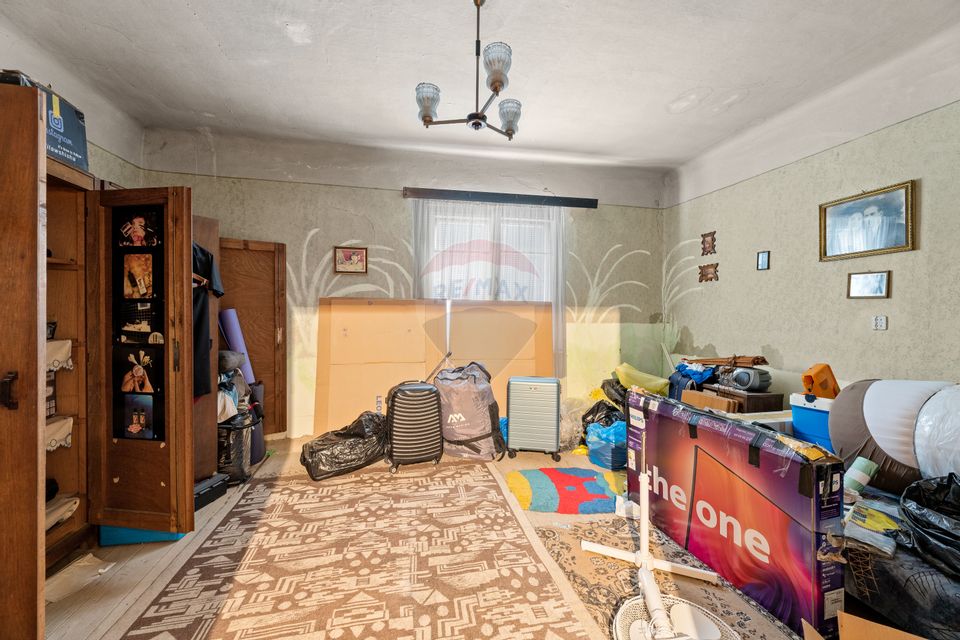 Casa cu teren 454 mp - oportunitate in Bujac