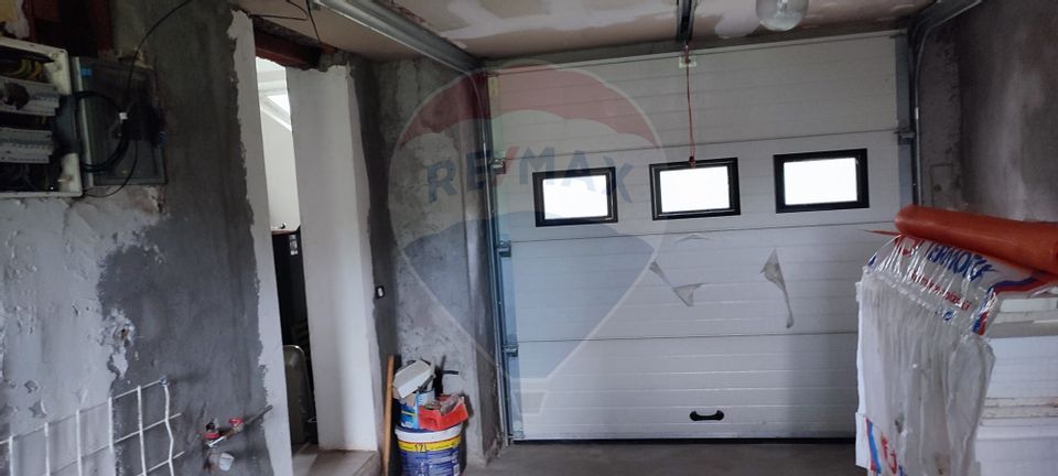 DE VANZARE casa la 10 min de oras