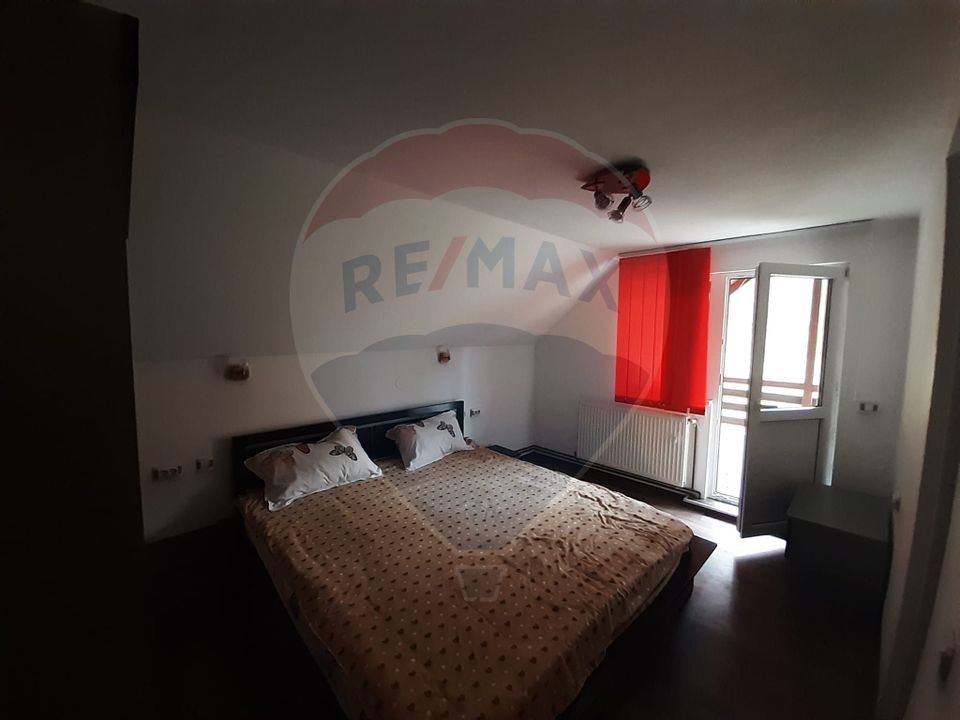 Casă / Vilă cu 7 camere de vânzare în zona Bran-Tohanita