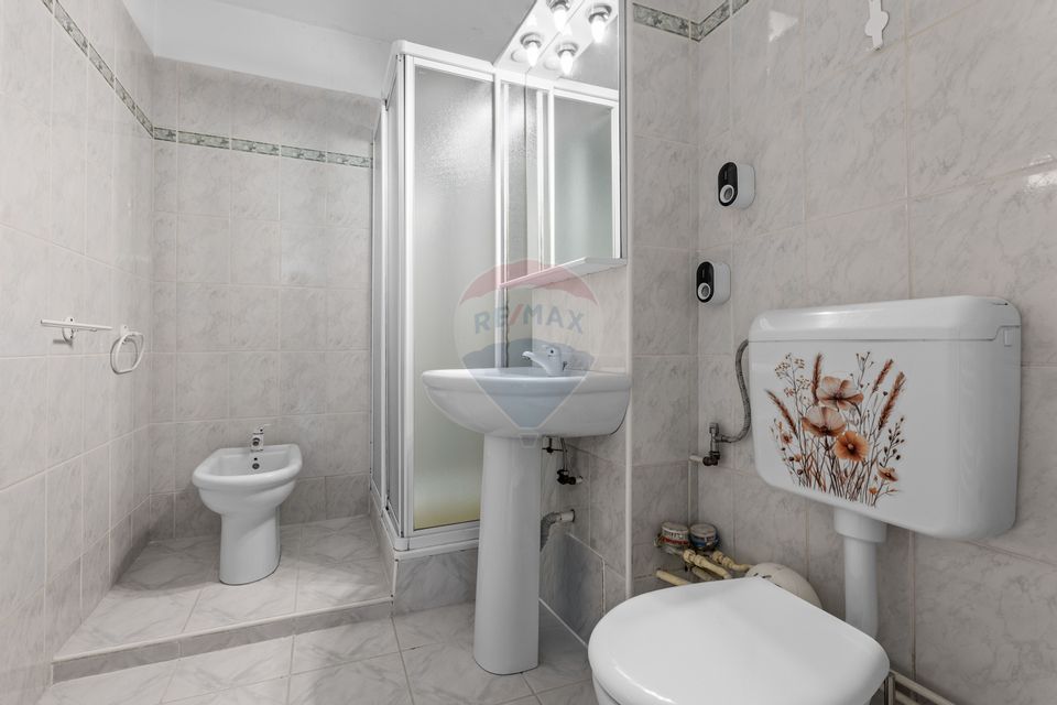 3 room Apartment for rent, Malul Muresului area