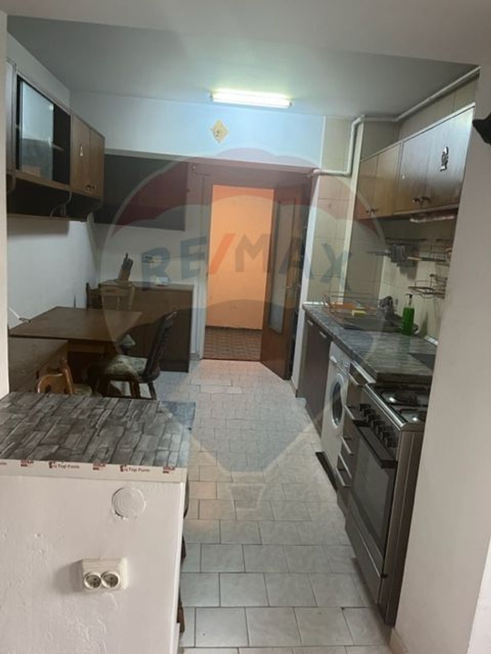 4 room Apartment for rent, Florilor area