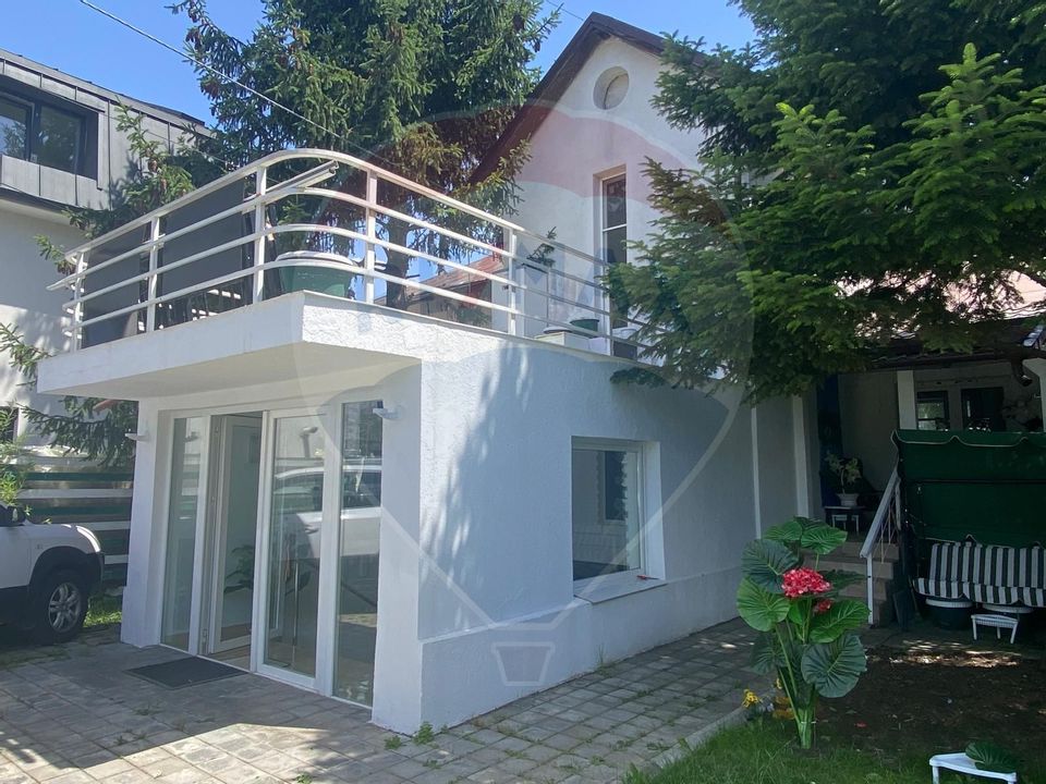 11 room House / Villa for sale, Central area