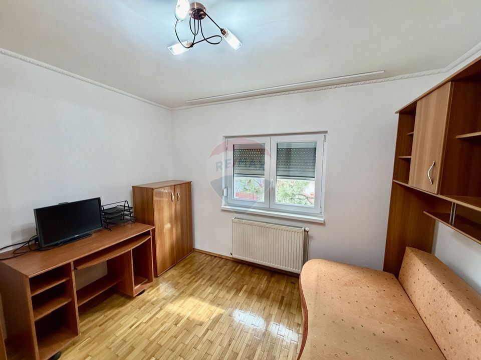 Apartament 3 camere etaj 1