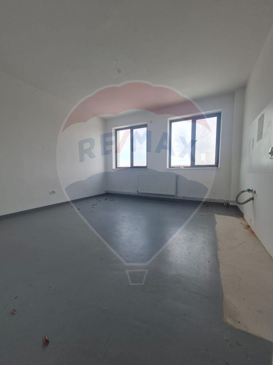 110sq.m Office Space for rent, Alfa area