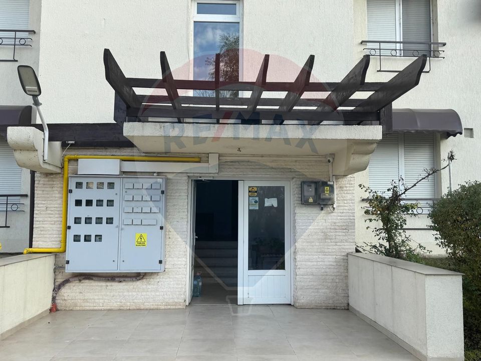 DE VANZARE Apartament cu 4 camere în Mamaia Nord