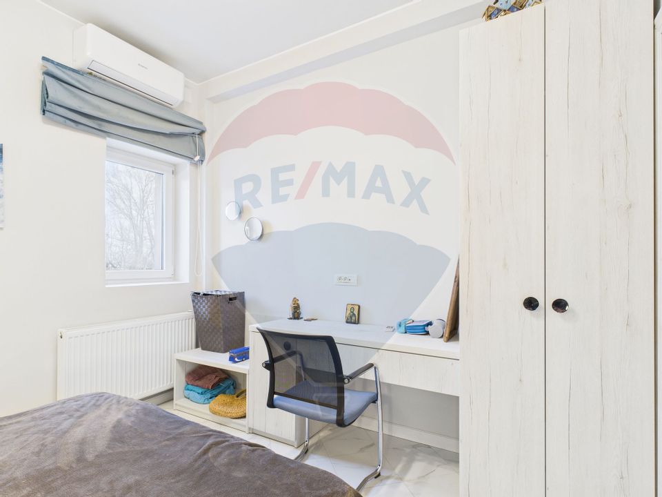 Casă / Vilă cu 5 camere de vânzare în zona Central