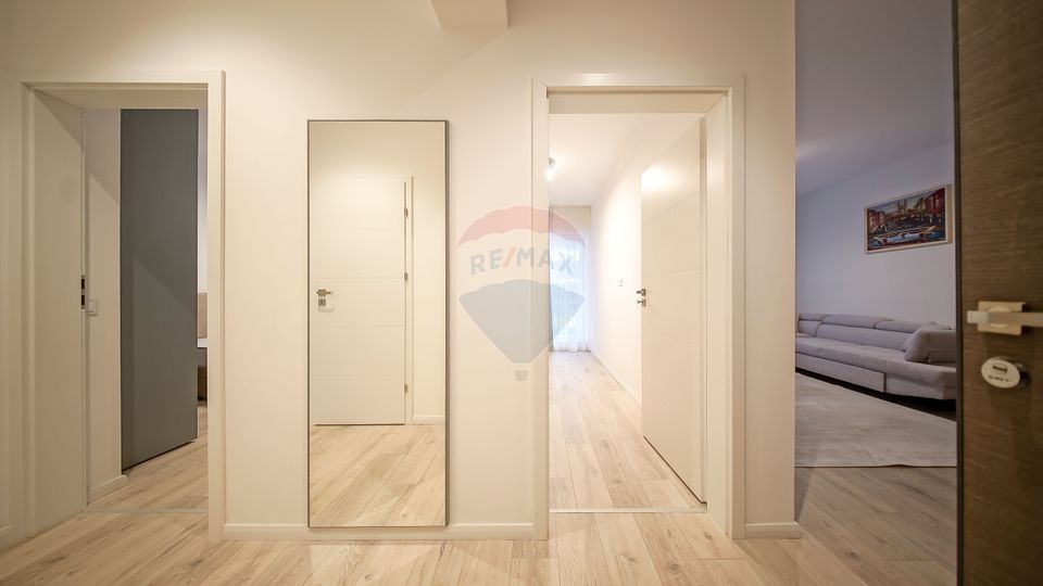 3 room Apartment for rent, Tractorul area