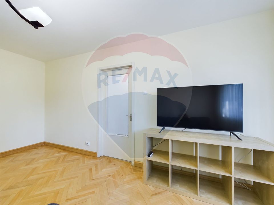 2 room Apartment for rent, Stefan cel Mare area