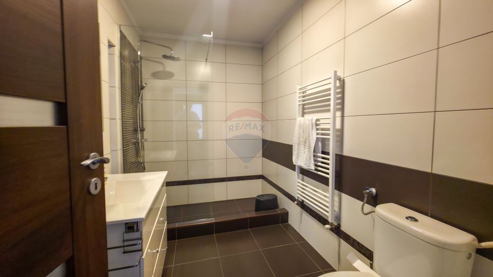 Casa cu 5 camere de inchiriat Gheorgheni, Garaj, Teren 400mp