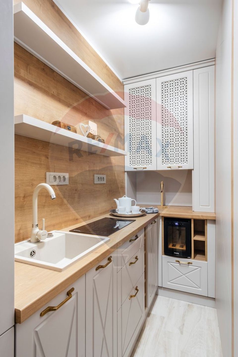 30sq.m Commercial Space for sale, Central area