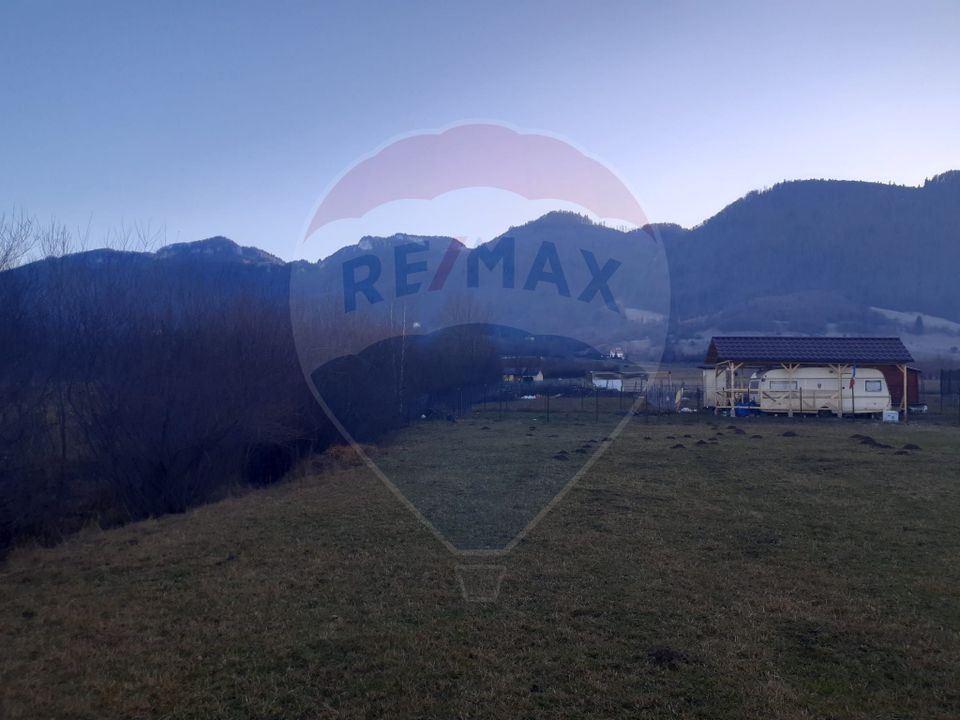 Teren 1,404mp Zarnesti / Strada FN