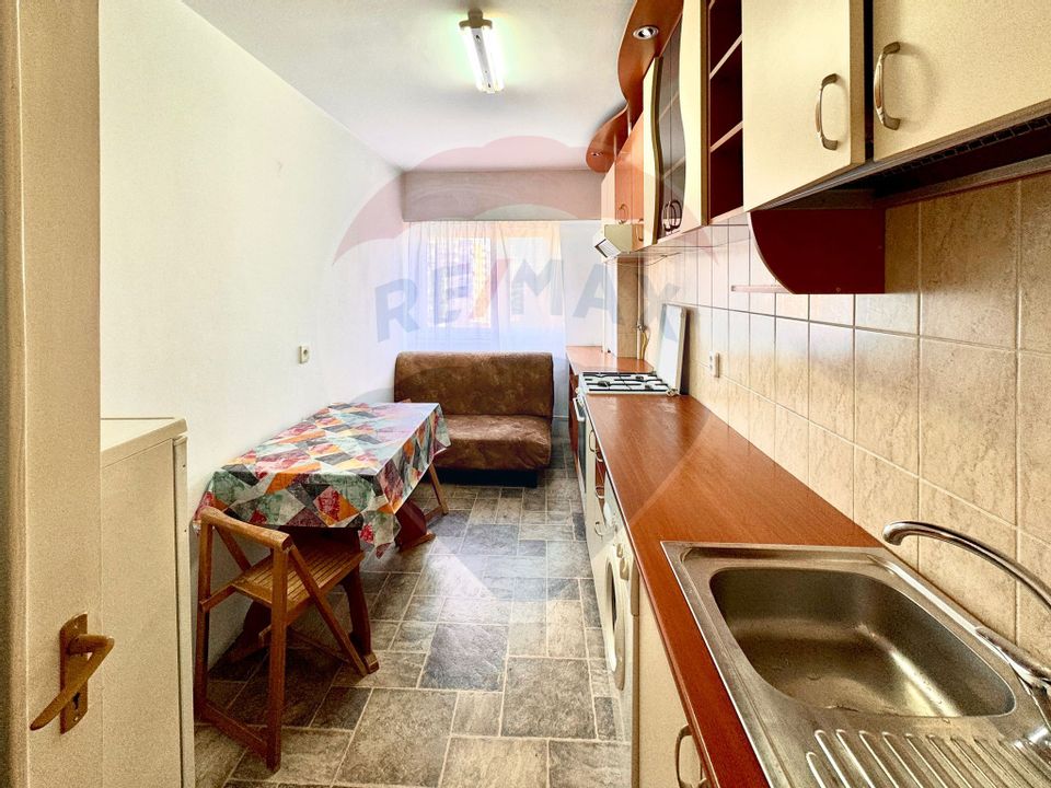 Apartament decomandat cu 1 cameră de vânzare în zona Piața Mărăști