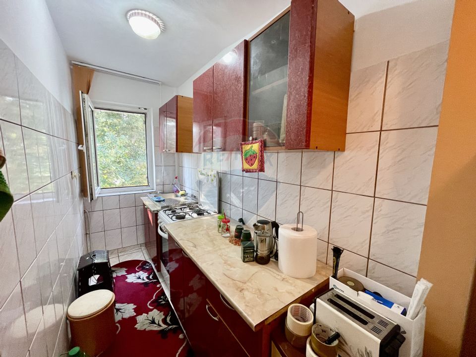 Apartament cu 3 camere de vânzare în zona Sud