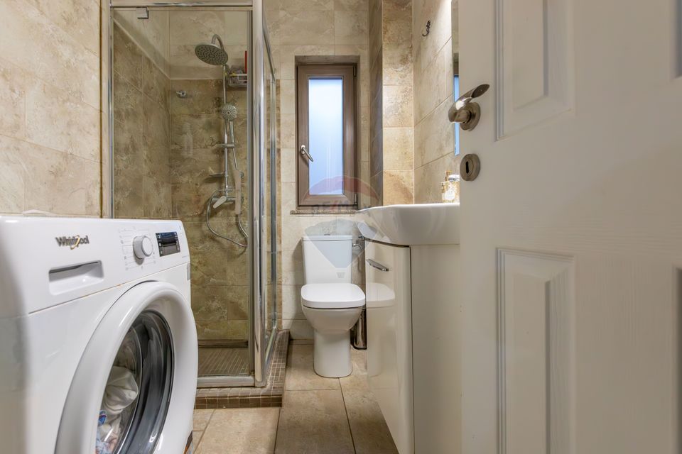 Casă / Vilă cu 4 camere de vânzare în Cartier - Gheraiesti