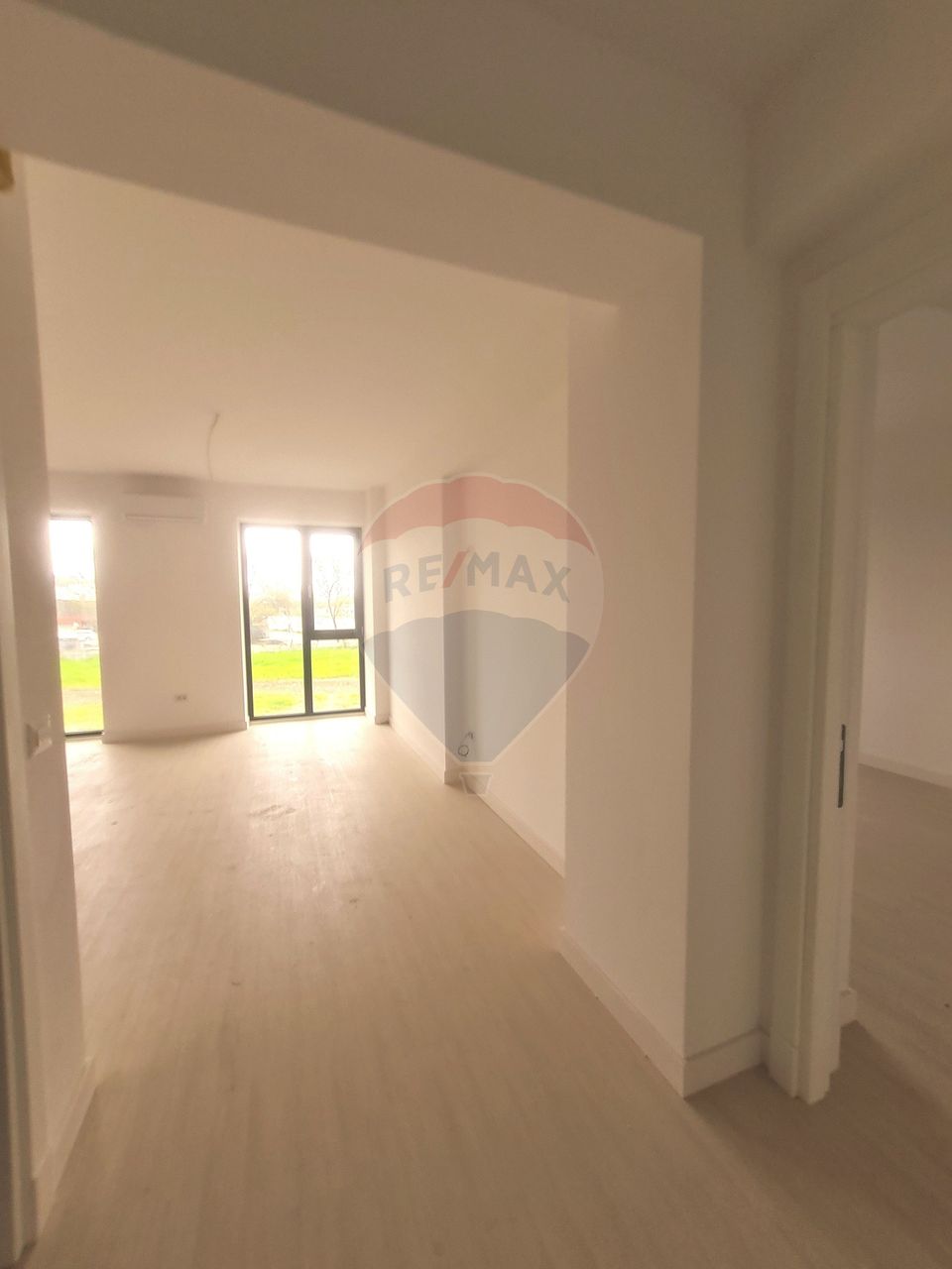 Apartament cu 2 camere de închiriat in bloc nou( DMC  RESIDENCE)